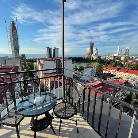 Apartments At Like House Batumi Exteriör bild