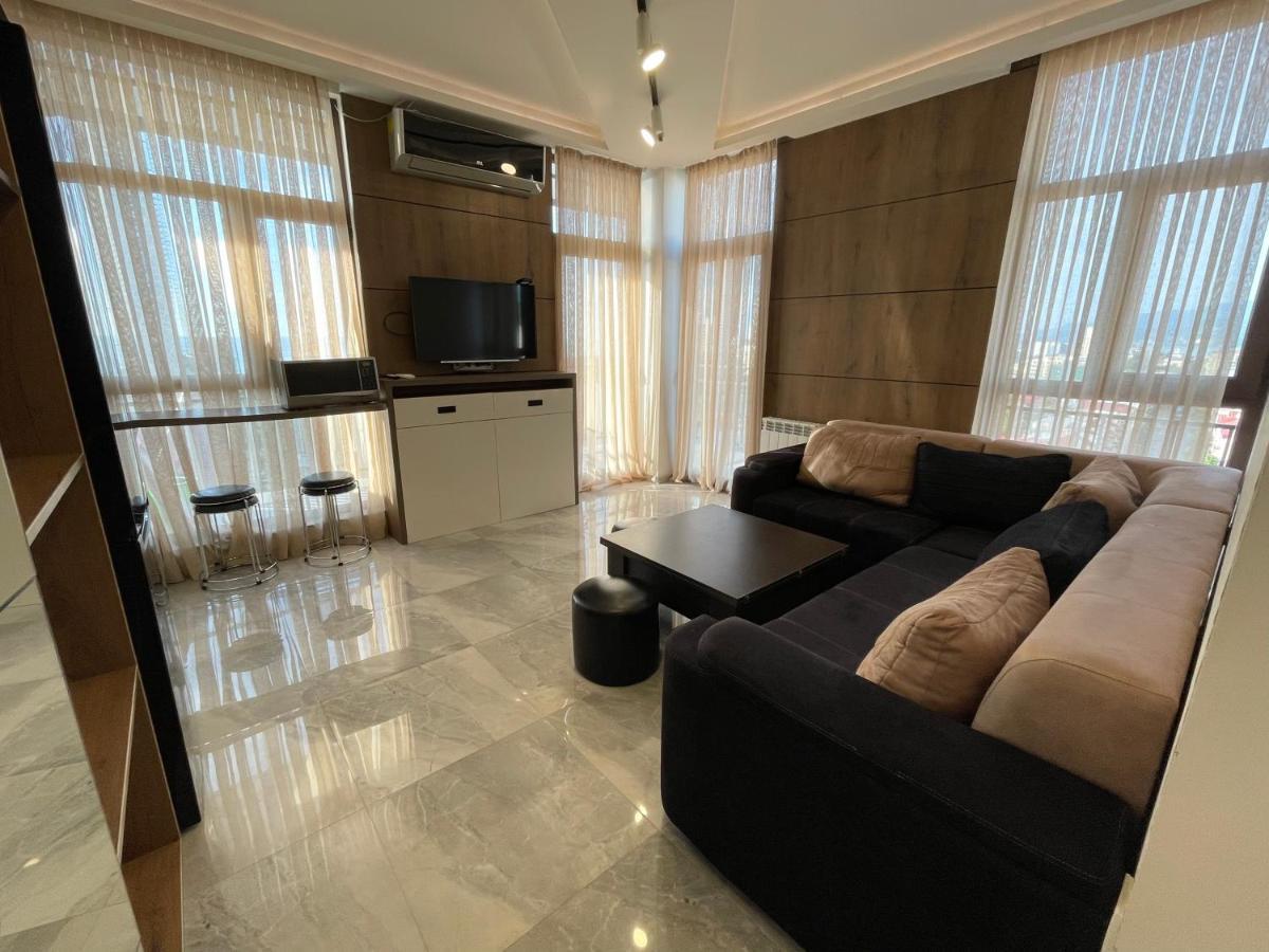 Apartments At Like House Batumi Exteriör bild