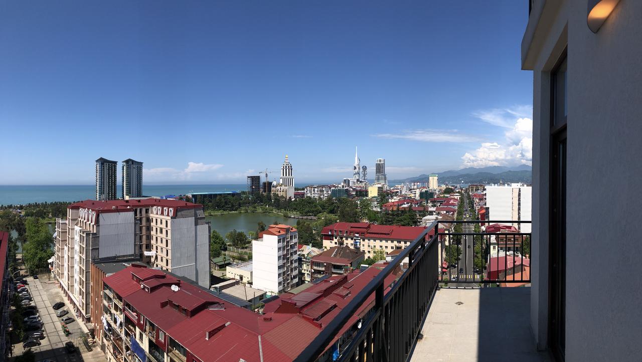 Apartments At Like House Batumi Exteriör bild